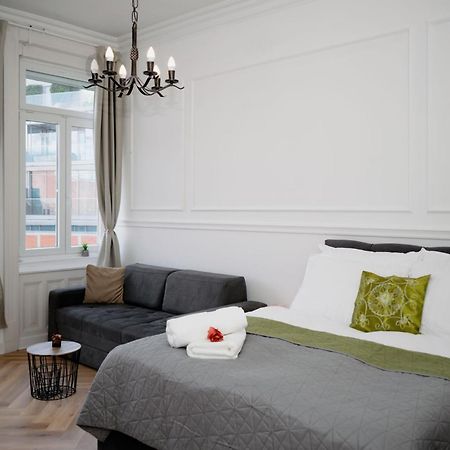 Pedestrian Apartment, The Best Location Boedapest Buitenkant foto