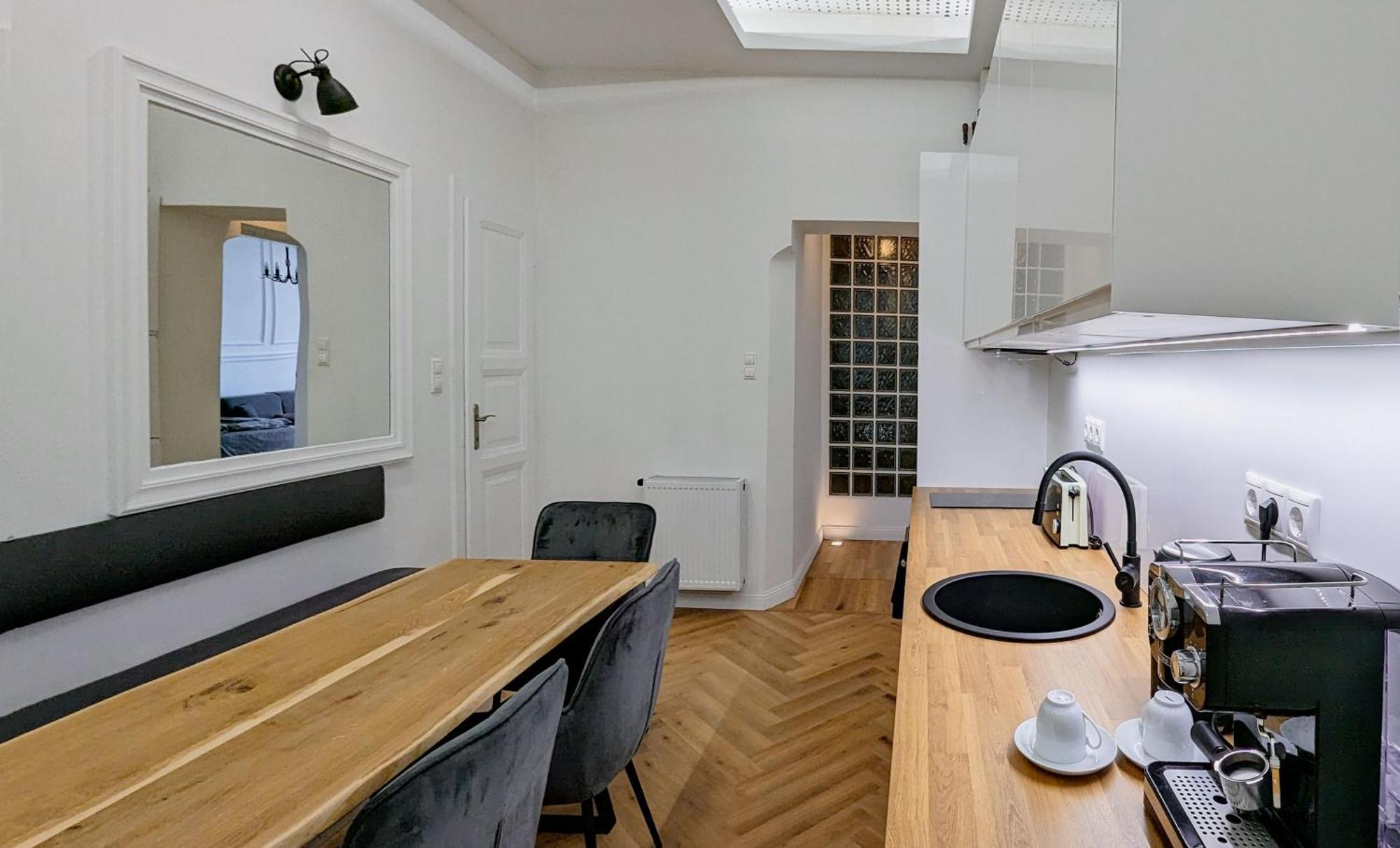 Pedestrian Apartment, The Best Location Boedapest Buitenkant foto