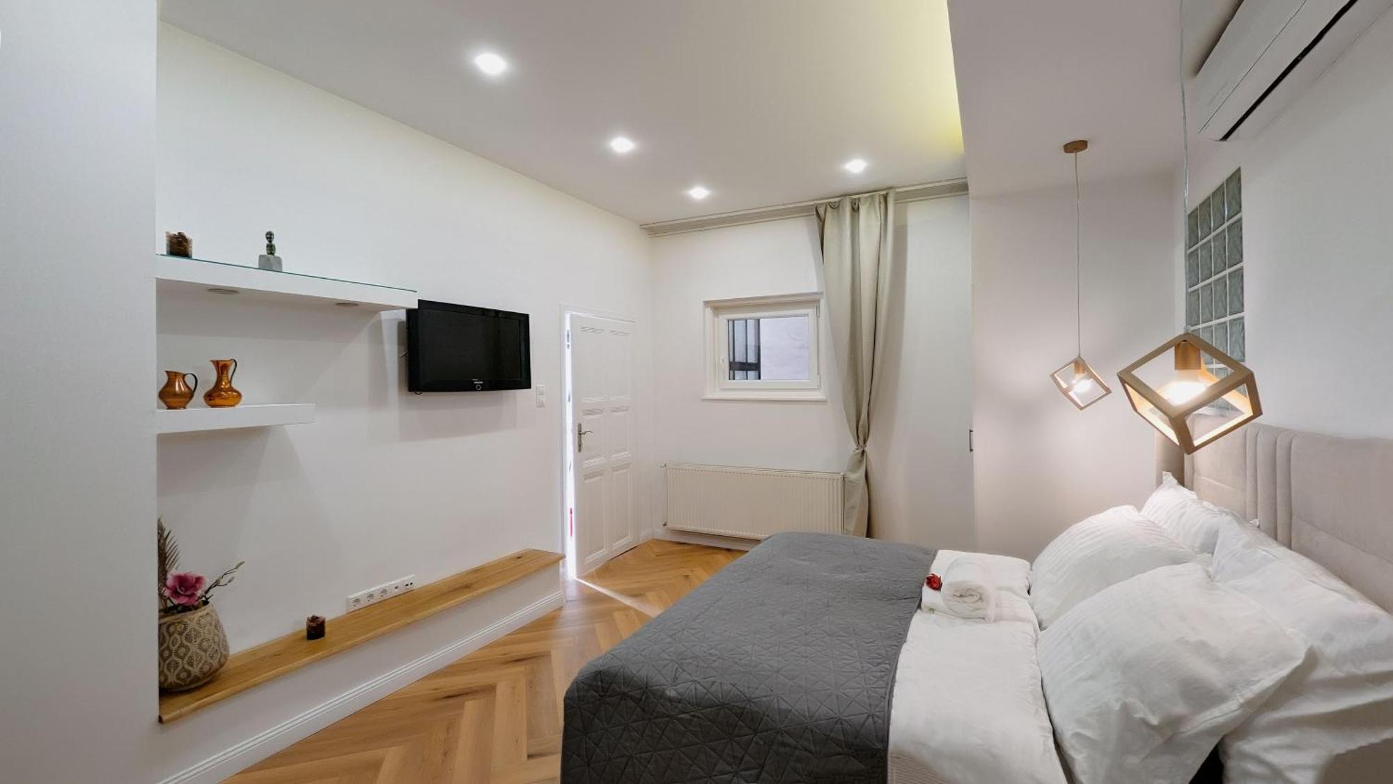 Pedestrian Apartment, The Best Location Boedapest Buitenkant foto