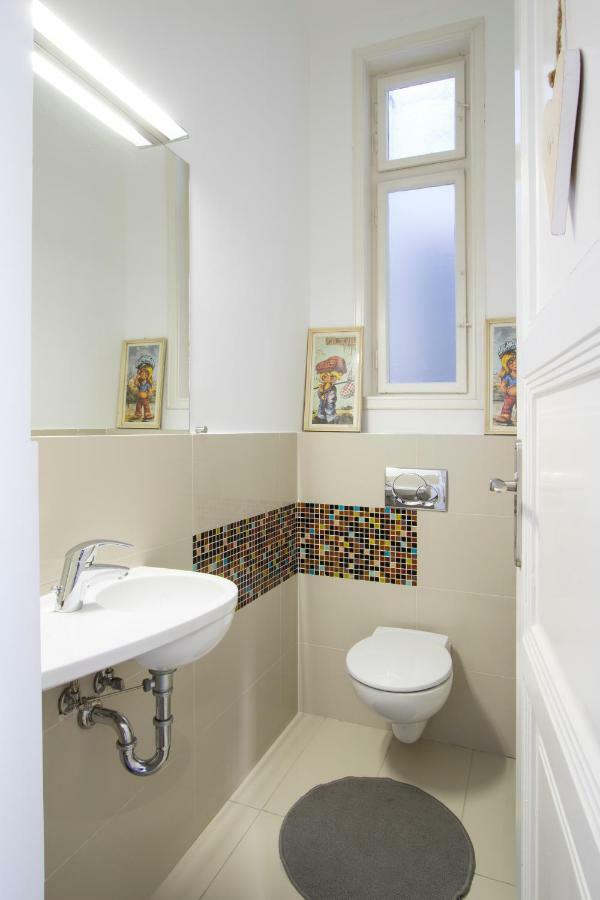 Pedestrian Apartment, The Best Location Boedapest Buitenkant foto